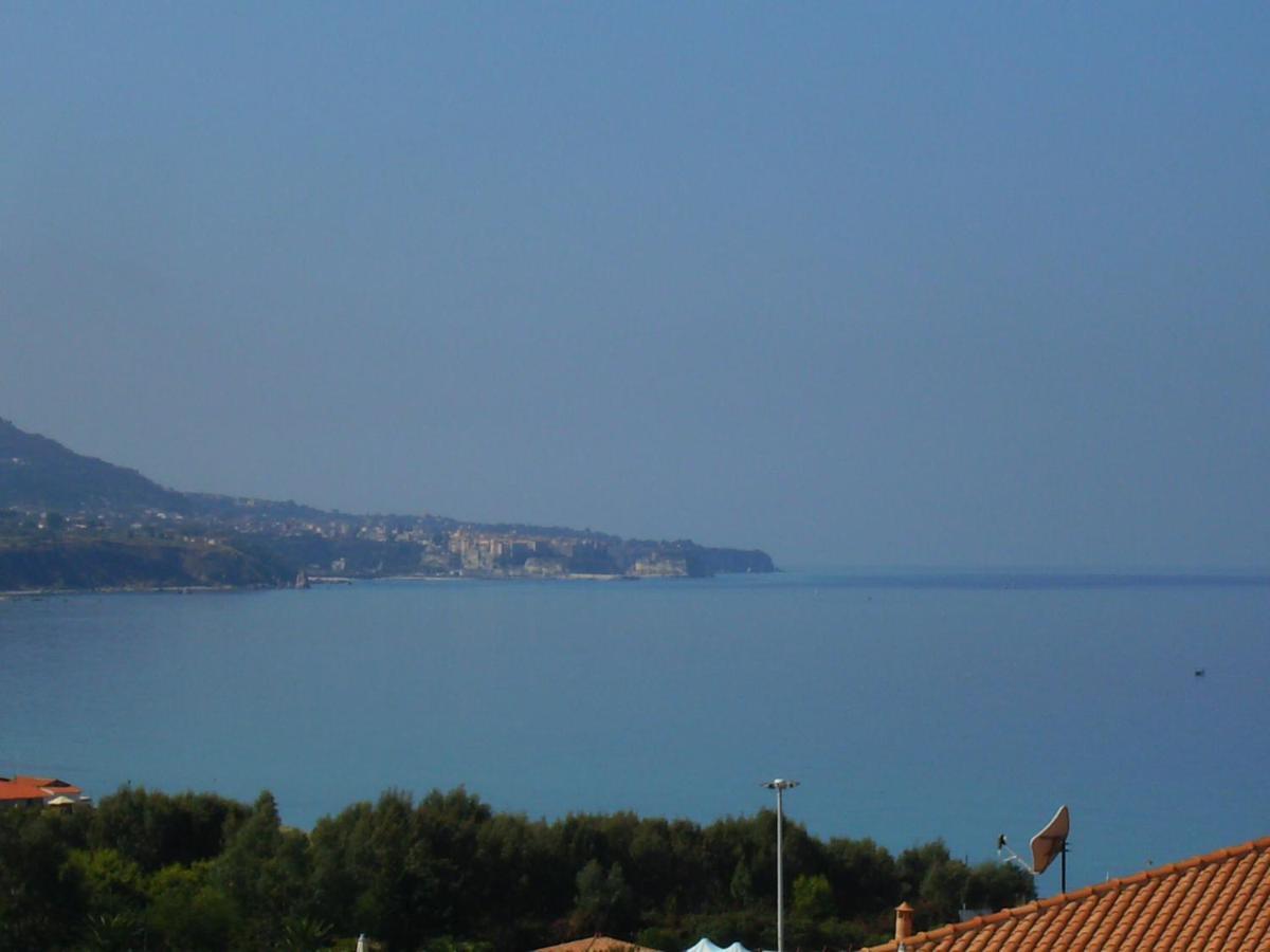 Aparthotel Residenza Marinella à Zambrone Extérieur photo